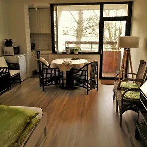 Ruhiges Apt. Direkt Am Naherholungsgebiet Mit Seeblick, Zentrum 5min, Messe 18min Germany