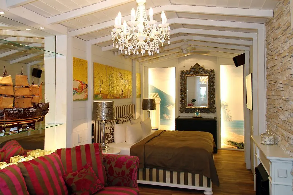 **** Aparthotel Ackselhaus & Blue Home Berlin Germany